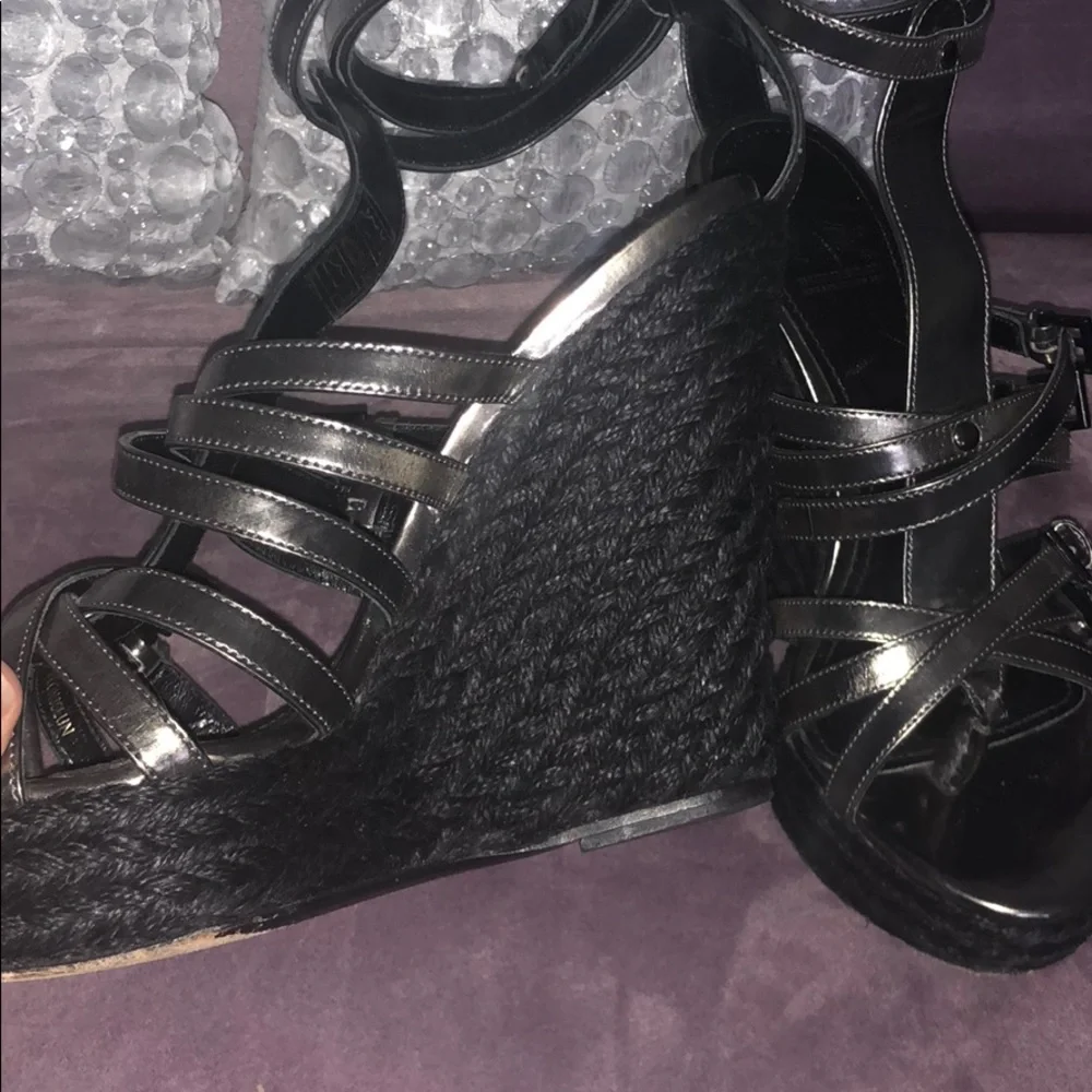 Burberry wedges in black / metallic size 9 - Picture 4 of 9